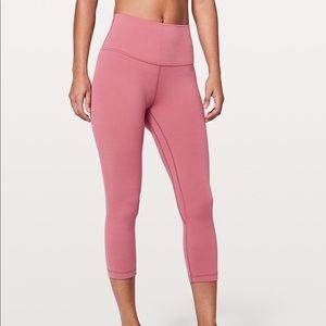 NWT Lululemon Align Crop 21” Size 10